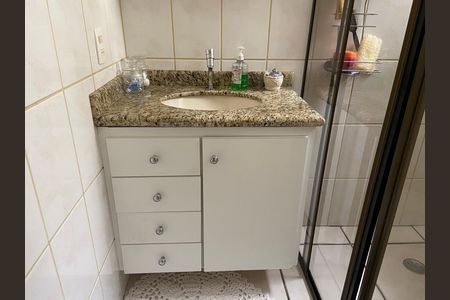 Banheiro de apartamento à venda com 2 quartos, 54m² em Cidade São Francisco , São Paulo