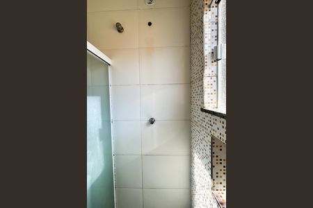 Apartamento para alugar com 55m², 2 quartos e 1 vaga Apartamento para alugar com 55m², 2 quartos e 1 vagaBanheiro social