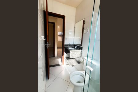 Apartamento para alugar com 55m², 2 quartos e 1 vaga Apartamento para alugar com 55m², 2 quartos e 1 vagaBanheiro social