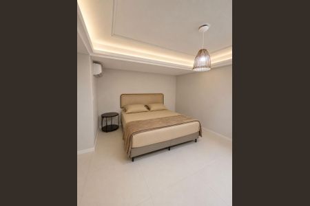 Casa para alugar com 1000m², 5 quartos e 2 vagas Casa para alugar com 1000m², 5 quartos e 2 vagasQuarto