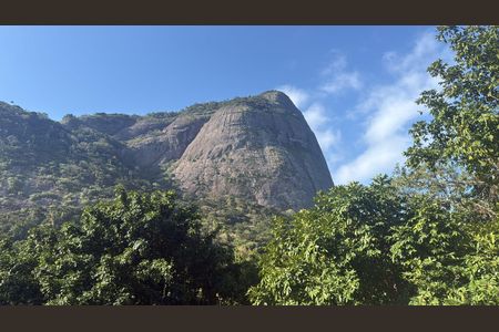 Área externa de casa para alugar com 5 quartos, 1000m² em Joá, Rio de Janeiro