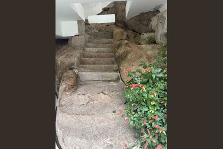 Área externa de casa para alugar com 5 quartos, 1000m² em Joá, Rio de Janeiro