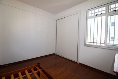 Apartamento para alugar com 80m², 2 quartos e 1 vagaQuarto 01 