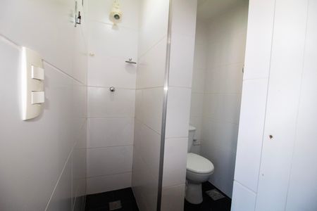 Apartamento para alugar com 80m², 2 quartos e 1 vagaBanheiro da suite 