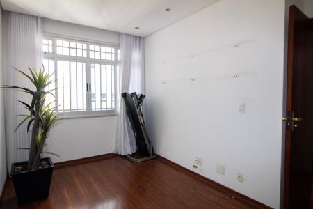 Apartamento para alugar com 80m², 2 quartos e 1 vagaSala 