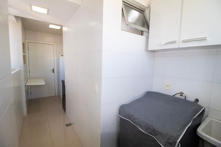Apartamento para alugar com 80m², 2 quartos e 1 vagaÁrea de Serviço