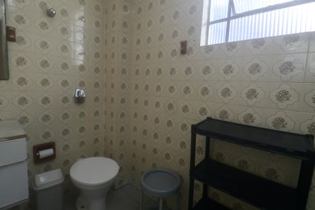 Banheiro Social de apartamento para alugar com 1 quarto, 55m² em Jardim Ana Maria, Guarujá