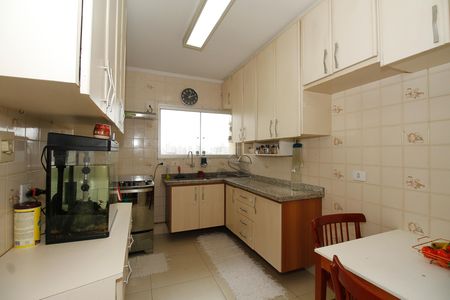 Cozinha de apartamento à venda com 2 quartos, 94m² em Vila Madalena, São Paulo