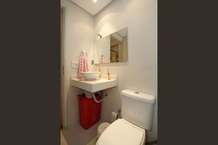 Apartamento à venda com 94m², 3 quartos e 2 vagas Apartamento à venda com 94m², 3 quartos e 2 vagasBanheiro Social