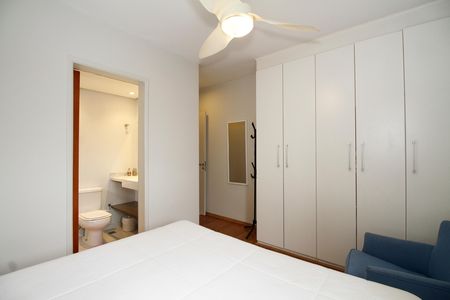 Apartamento à venda com 94m², 3 quartos e 2 vagas Apartamento à venda com 94m², 3 quartos e 2 vagasSuíte