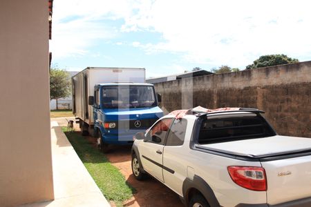 Quintal de casa à venda com 3 quartos, 490m² em Jardim Santo Antonio, Goiânia
