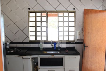 Cozinha de casa à venda com 3 quartos, 490m² em Jardim Santo Antonio, Goiânia