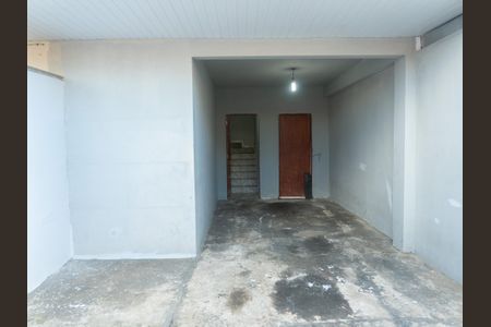Garagem de casa para alugar com 3 quartos, 236m² em São José, Paulínia