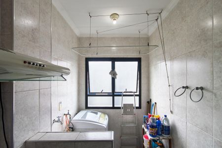 Apartamento para alugar com 66m², 2 quartos e 1 vagaÁrea de Serviço 