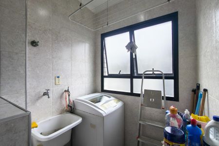 Apartamento para alugar com 66m², 2 quartos e 1 vagaÁrea de Serviço 