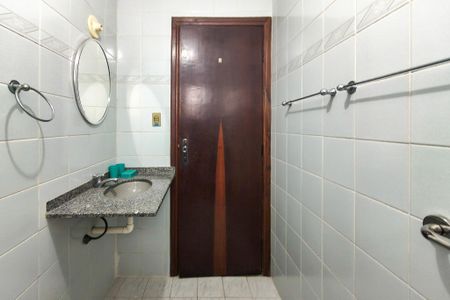 Apartamento para alugar com 66m², 2 quartos e 1 vagaBanheiro 