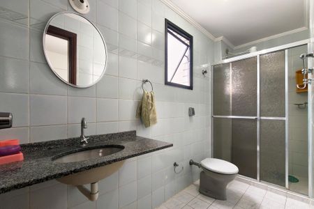 Apartamento para alugar com 66m², 2 quartos e 1 vagaBanheiro da Suíte 1 