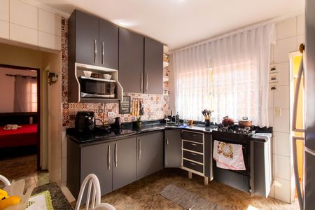Cozinha de casa à venda com 2 quartos, 92m² em Jardim Santa Mena, Guarulhos