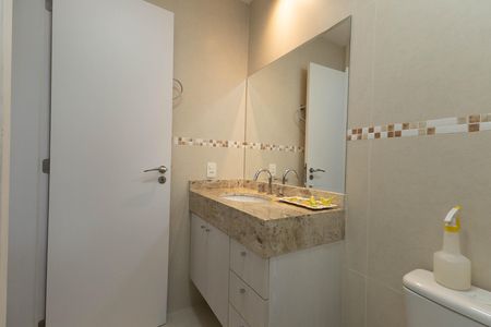 Apartamento à venda com 148m², 4 quartos e 3 vagasBanheiro da Suíte 2
