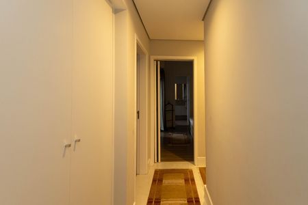 Apartamento à venda com 148m², 4 quartos e 3 vagasCorredor