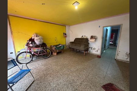 Casa para alugar com 300m², 4 quartos e 2 vagas Casa para alugar com 300m², 4 quartos e 2 vagasSala