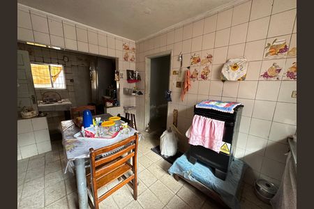 Casa para alugar com 300m², 4 quartos e 2 vagas Casa para alugar com 300m², 4 quartos e 2 vagasCozinha