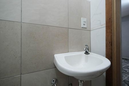 Lavabo de casa para alugar com 2 quartos, 100m² em Vila Buenos Aires, São Paulo