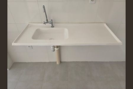 Cozinha e area de serviço  de apartamento à venda com 2 quartos, 40m² em Taquara, Rio de Janeiro