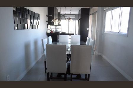 Apartamento à venda com 260m², 5 quartos e 3 vagas Apartamento à venda com 260m², 5 quartos e 3 vagasSala de janta