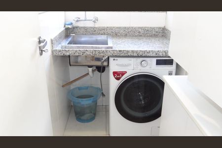 Área de serviço  de apartamento para alugar com 5 quartos, 260m² em Barra da Tijuca, Rio de Janeiro