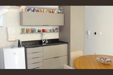 Apartamento à venda com 260m², 5 quartos e 3 vagas Apartamento à venda com 260m², 5 quartos e 3 vagasCozinha