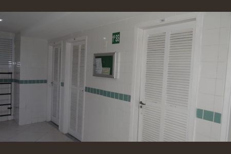 Apartamento à venda com 260m², 5 quartos e 3 vagas Apartamento à venda com 260m², 5 quartos e 3 vagasBox