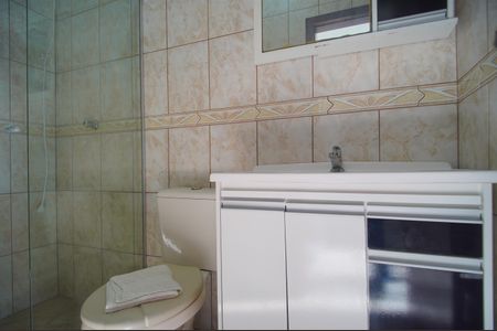 Banheiro de kitnet/studio para alugar com 1 quarto, 20m² em Vila Nova, Novo Hamburgo