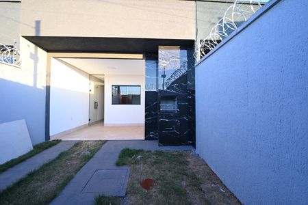 Casa para alugar com 2 quartos, 114m² em Loteamento Alphaville Residencial, Goiânia