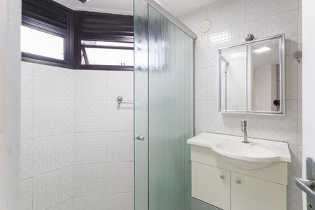 Apartamento para alugar com 45m², 1 quarto e 1 vaga Apartamento para alugar com 45m², 1 quarto e 1 vagaBanheiro