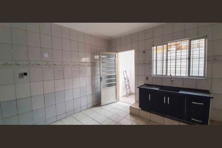 Casa à venda com 1 quarto, 50m² em São Pedro, Osasco