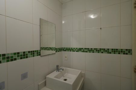 Banheiro de apartamento para alugar com 2 quartos, 44m² em Centro, Diadema