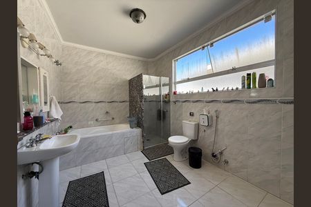Casa à venda com 5 quartos, 420m² em Pacaembu, São Paulo