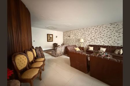 Casa à venda com 5 quartos, 420m² em Pacaembu, São Paulo
