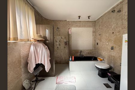 Casa à venda com 5 quartos, 420m² em Pacaembu, São Paulo