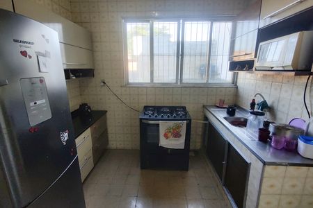 Cozinha de apartamento para alugar com 2 quartos, 105m² em Engenho do Porto, Duque de Caxias