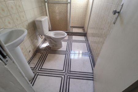 Banheiro social de apartamento para alugar com 1 quarto, 105m² em Engenho do Porto, Duque de Caxias