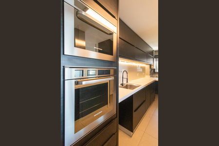 Apartamento para alugar com 105m², 3 quartos e 2 vagasDetalhe da cozinha