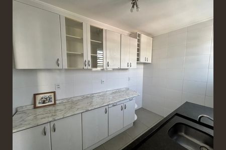Cozinha de apartamento à venda com 4 quartos, 75m² em Petrópolis, Porto Alegre
