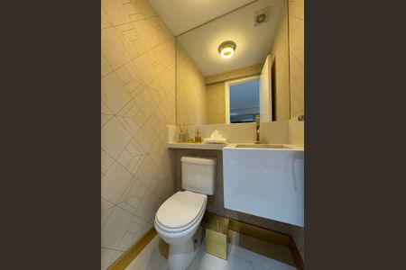 Banheiro de apartamento à venda com 3 quartos, 105m² em Butantã, São Paulo