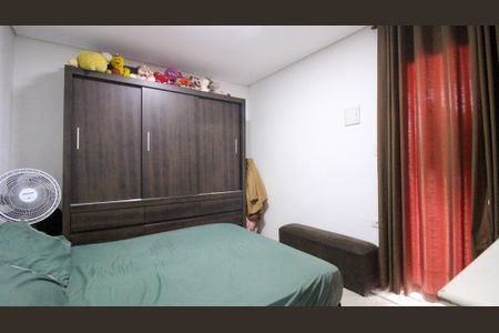 Casa à venda com 4 quartos, 200m² em Vila Nova Pauliceia, São Paulo