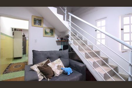 Casa à venda com 4 quartos, 200m² em Vila Nova Pauliceia, São Paulo