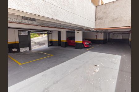 Garagem de apartamento para alugar com 2 quartos, 39m² em Vila Bertioga, São Paulo