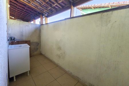 Casa de condomínio para alugar com 55m², 2 quartos e 1 vaga Casa de condomínio para alugar com 55m², 2 quartos e 1 vagaÁrea de Serviço