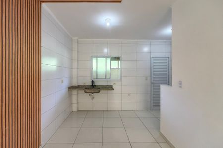 Cozinha  de casa de condomínio para alugar com 2 quartos, 55m² em Vila Sonia, Praia Grande